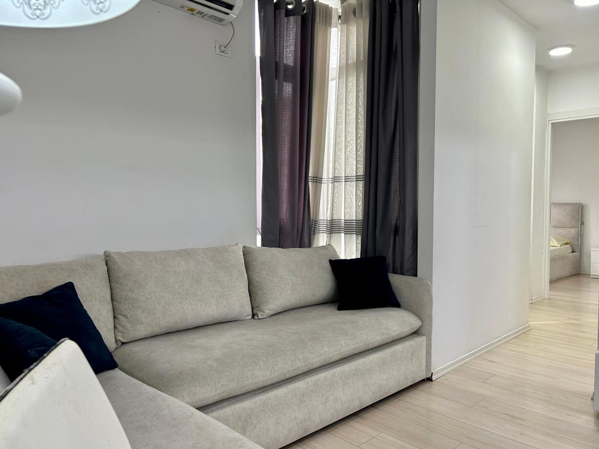 A&X Lovely And Central Apartment - 24H Self Check-In Tirana Exteriör bild