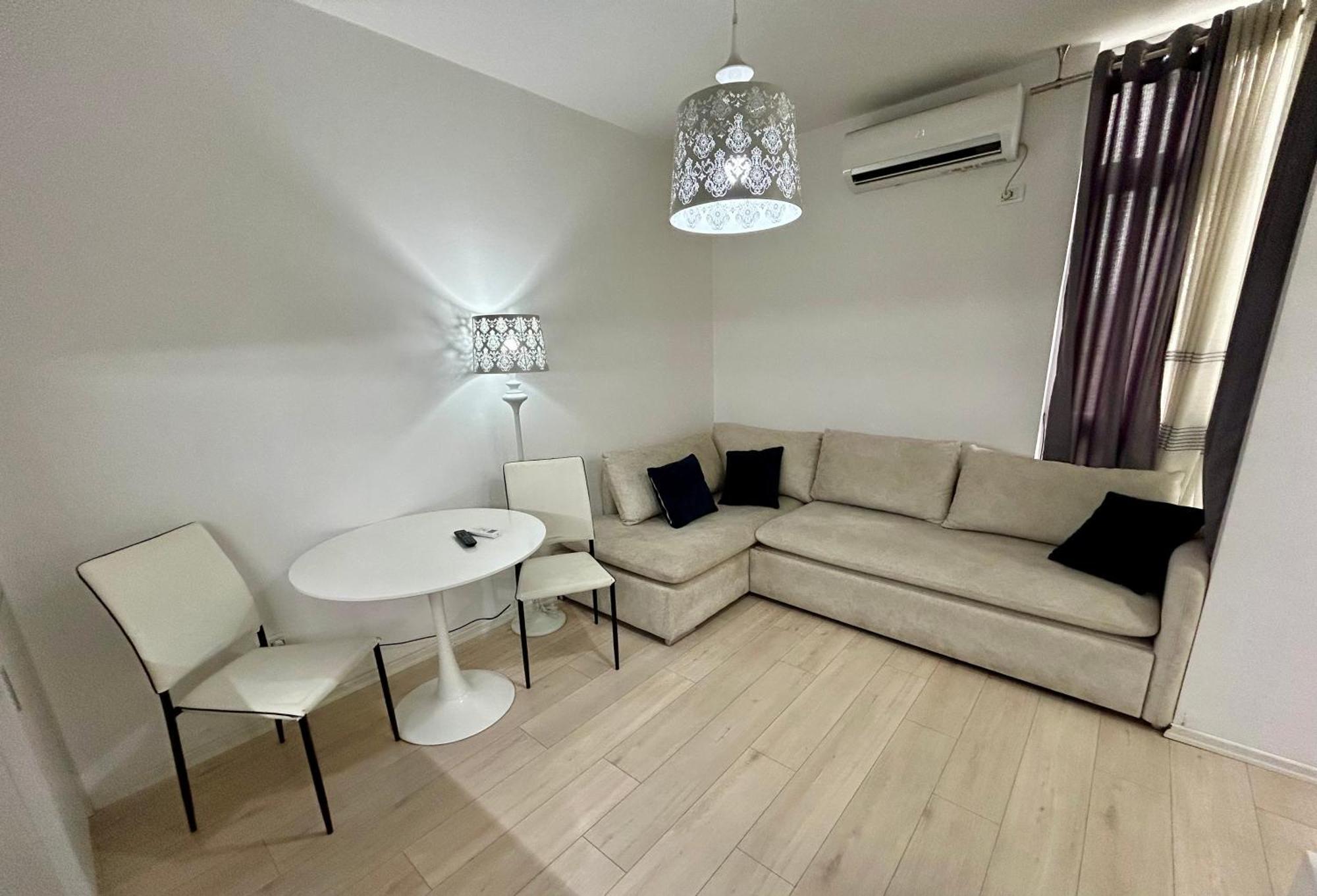 A&X Lovely And Central Apartment - 24H Self Check-In Tirana Exteriör bild