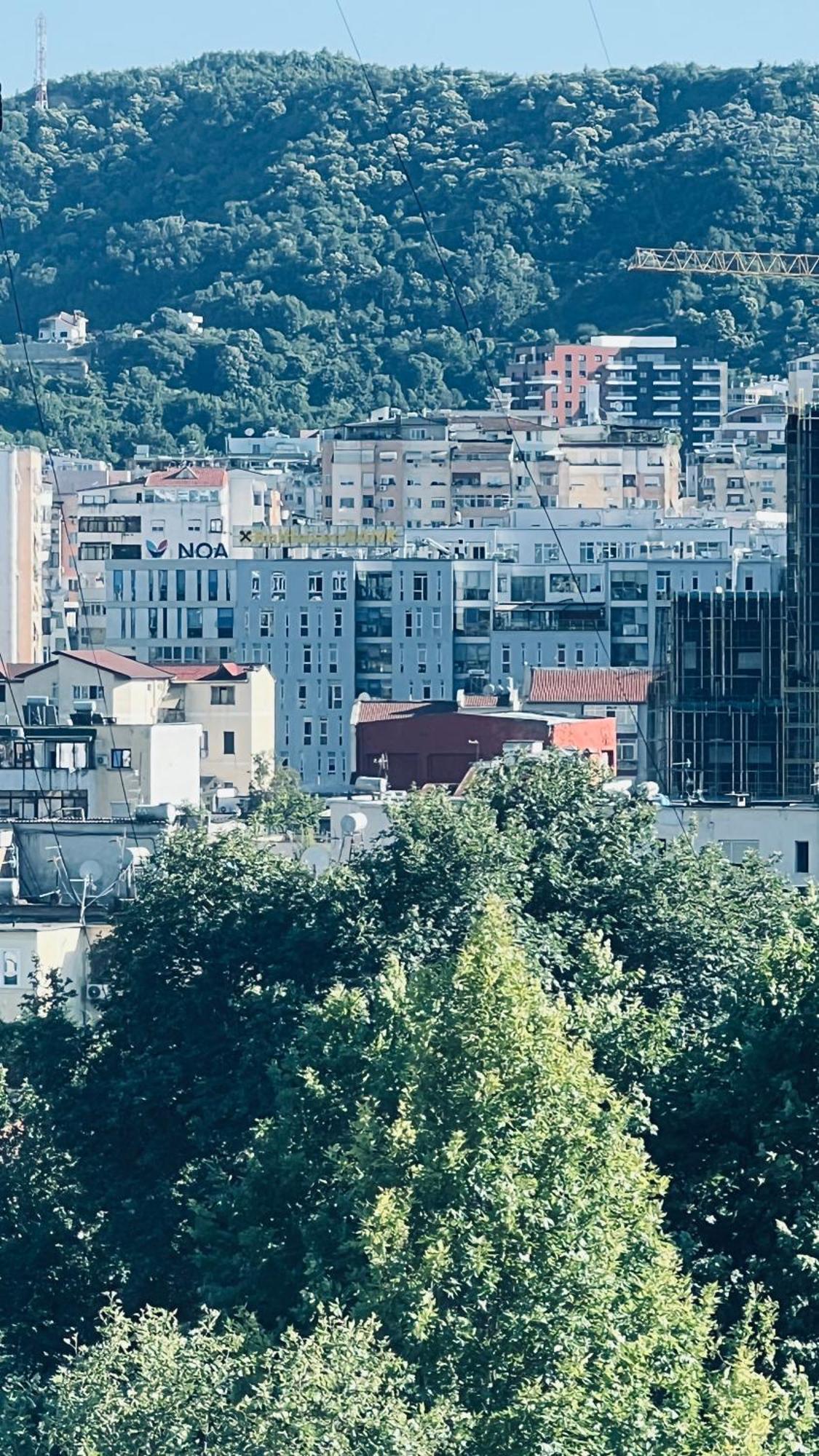 A&X Lovely And Central Apartment - 24H Self Check-In Tirana Exteriör bild